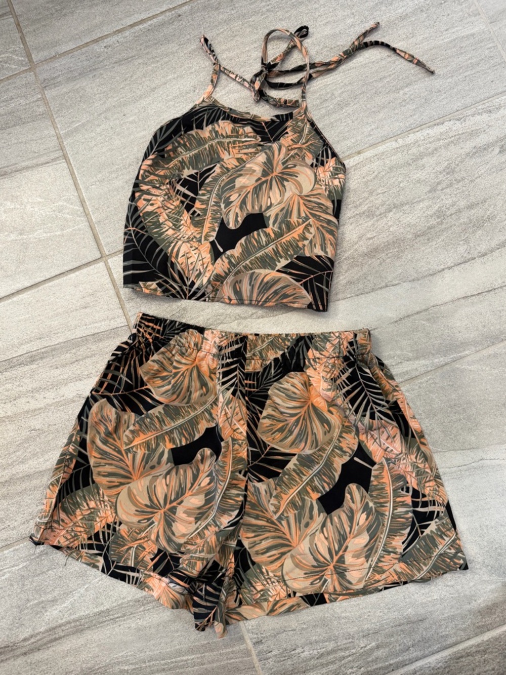 Tropical Leaf Halter Crop Top & Shorts Set - XS
